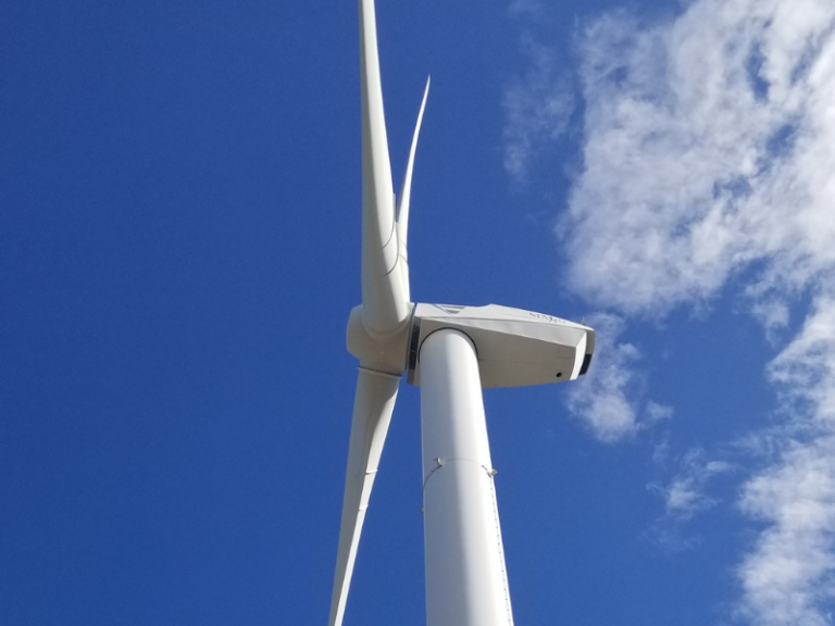 L’exploitation des éoliennes d’Aumelas à nouveau suspendue par décision de justice